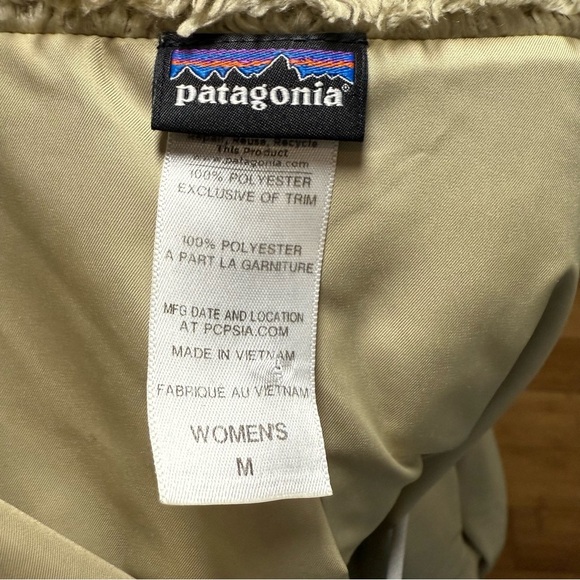 Women’s Patagonia Fleece Teddy Bear Full Zip Pocket Jacket Size M - Picture 3 of 9